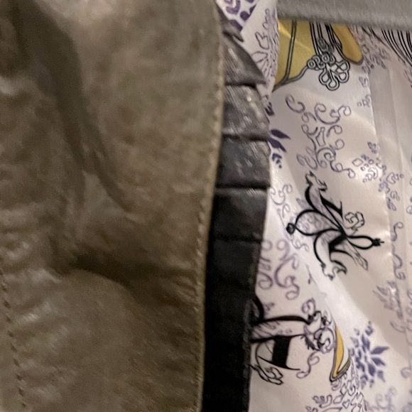 Leather jacket - Picture 3 of 5